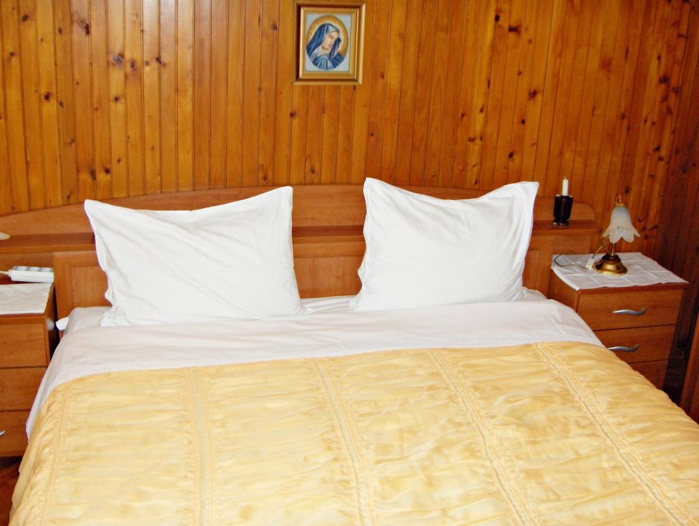 Guest House Roza Vrboska Room photo